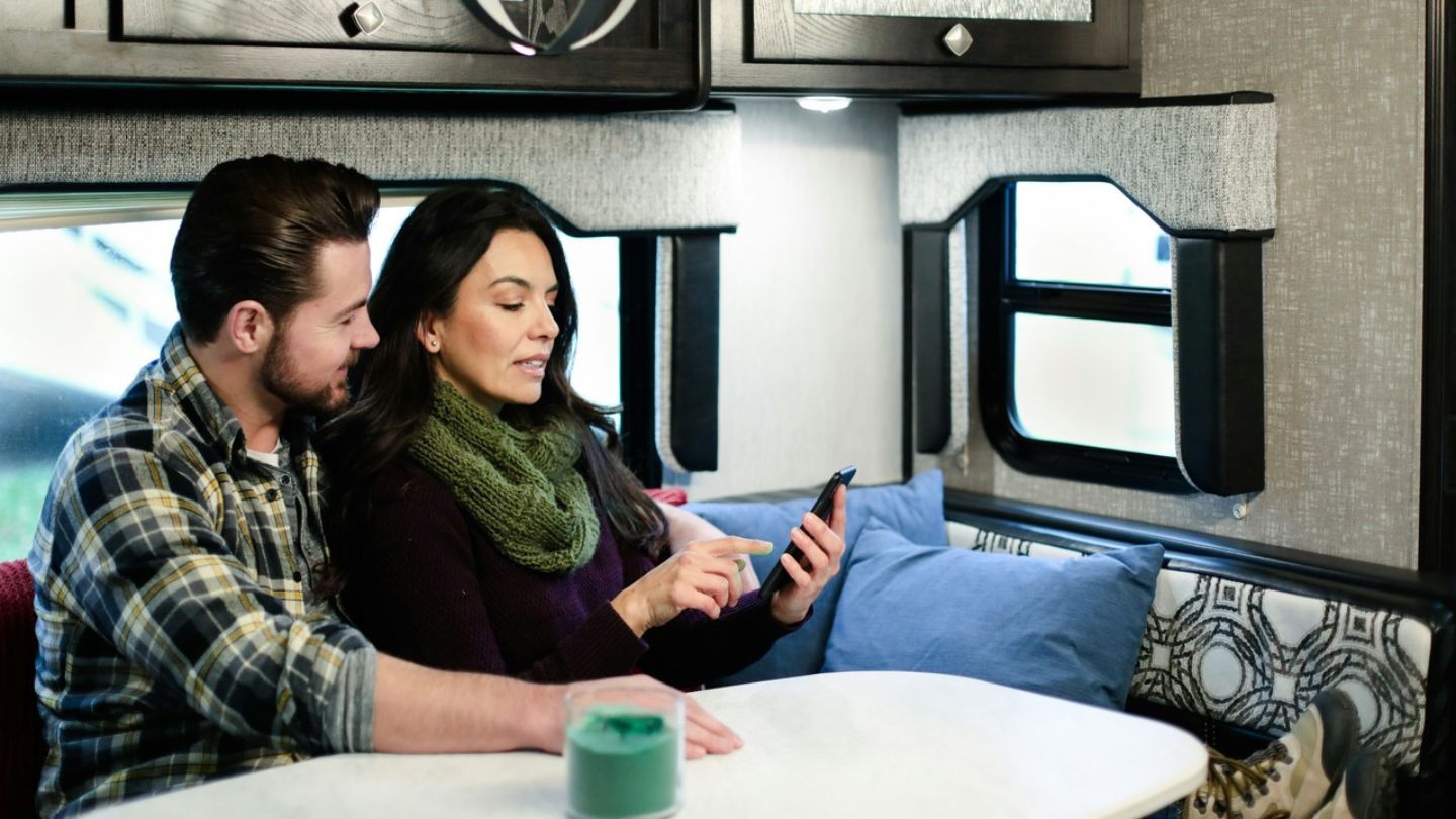 Step-by-step infographic showing mobile RV repair process from call to completion